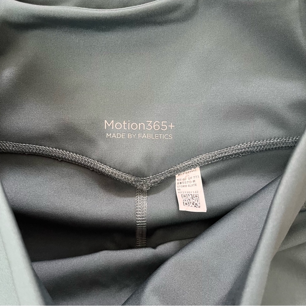 Fabletics Anywhere Motion365+ High-Waisted Legging in Blue Slate Sz M - Picture 2 of 4